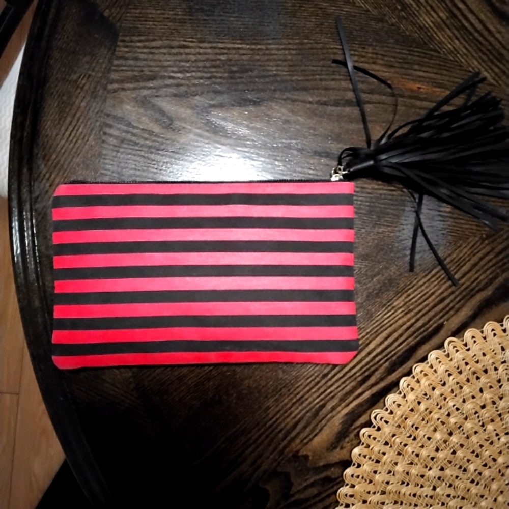 VS striped makeup bag